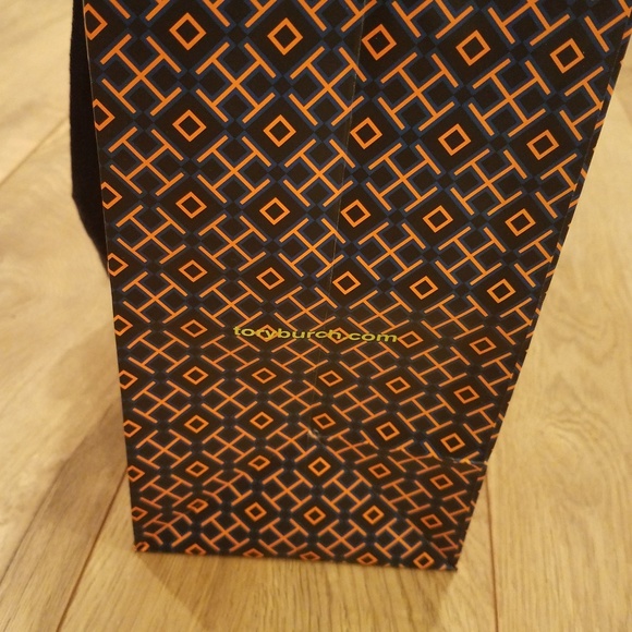 Tory Burch Empty Shopping Paper Gift Bag 12x5x9 - Picture 5 of 6